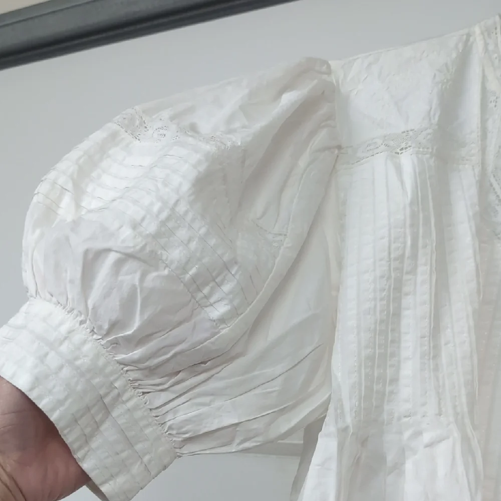 Zara Women White Romantic Embroidered Blouse Puffed Sleeves L NWT 7521/042